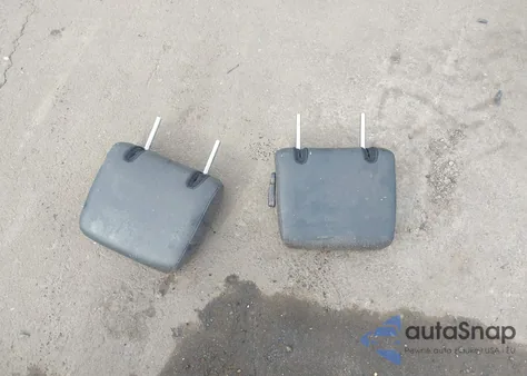 2011 Toyota Fj Cruiser z USA, uszkodzony, nr VIN JTEBU4BF3BK102434